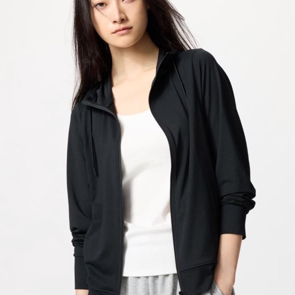 Uniqlo Women’s AIRism UV Protection Full-Zip Hoodie